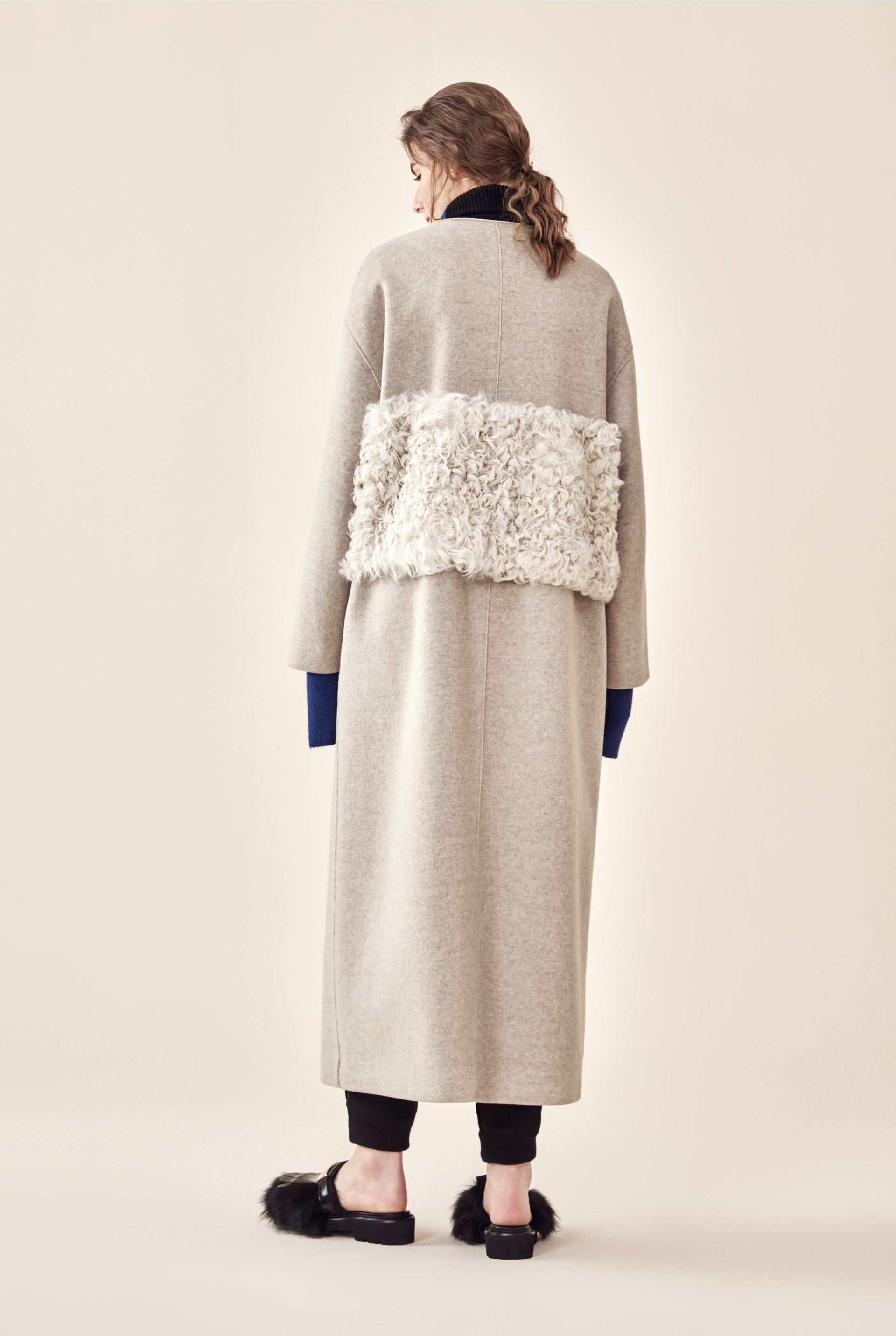 [99go] 日本專櫃 VOUS meme 米白色 仿皮草 公主風長版外套 M號 大衣, 她的時尚, 外套及戶外衣服在旋轉拍賣